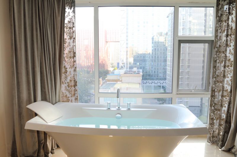 Custom-Shaped Bathtub